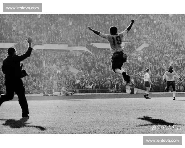 这届世界杯太燃了!经典瞬间回顾,让你血脉偾张!