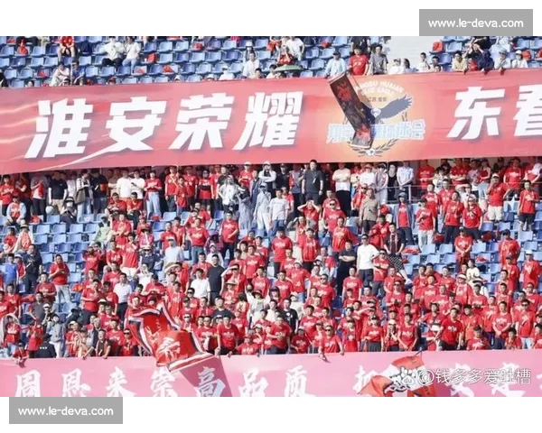 球迷助威声浪震天，能否改变苏超积分榜的命运